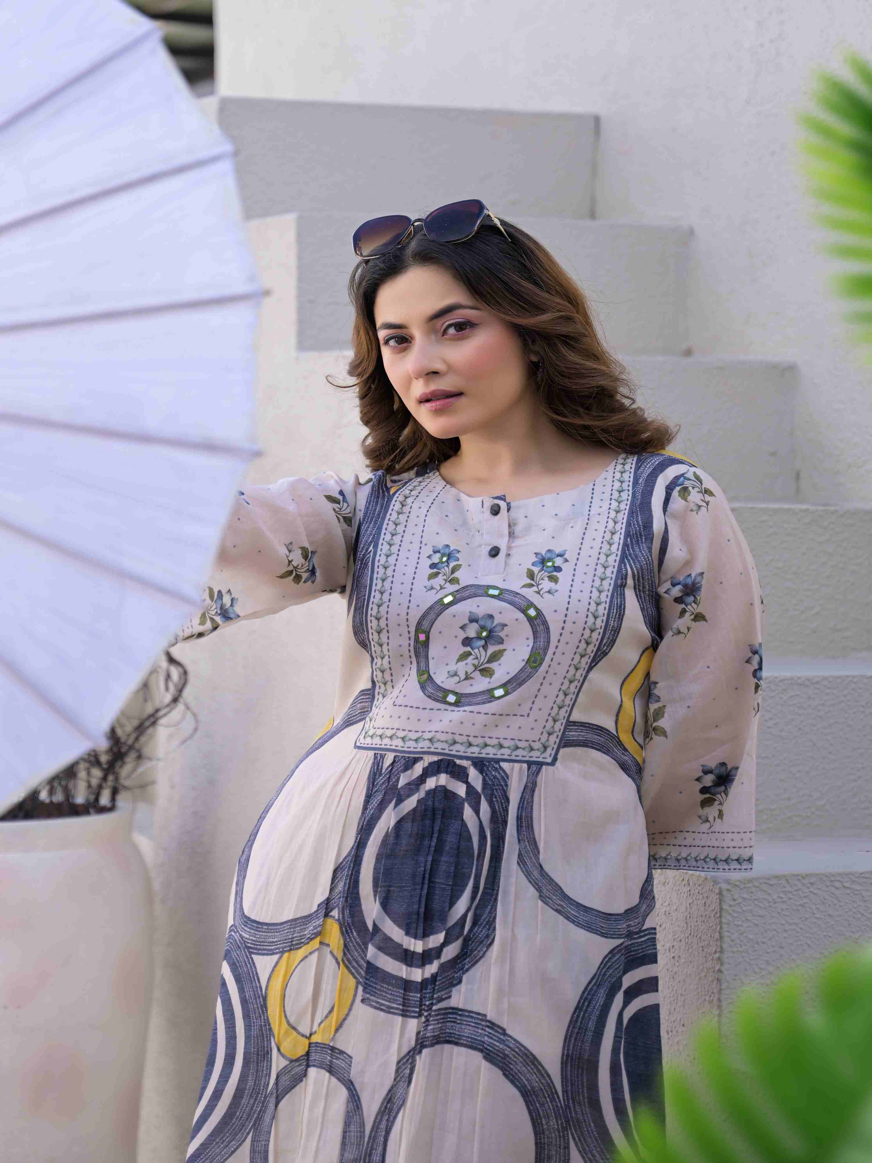MODERN CIRCLE PRINT ELEGANCE KURTA SET