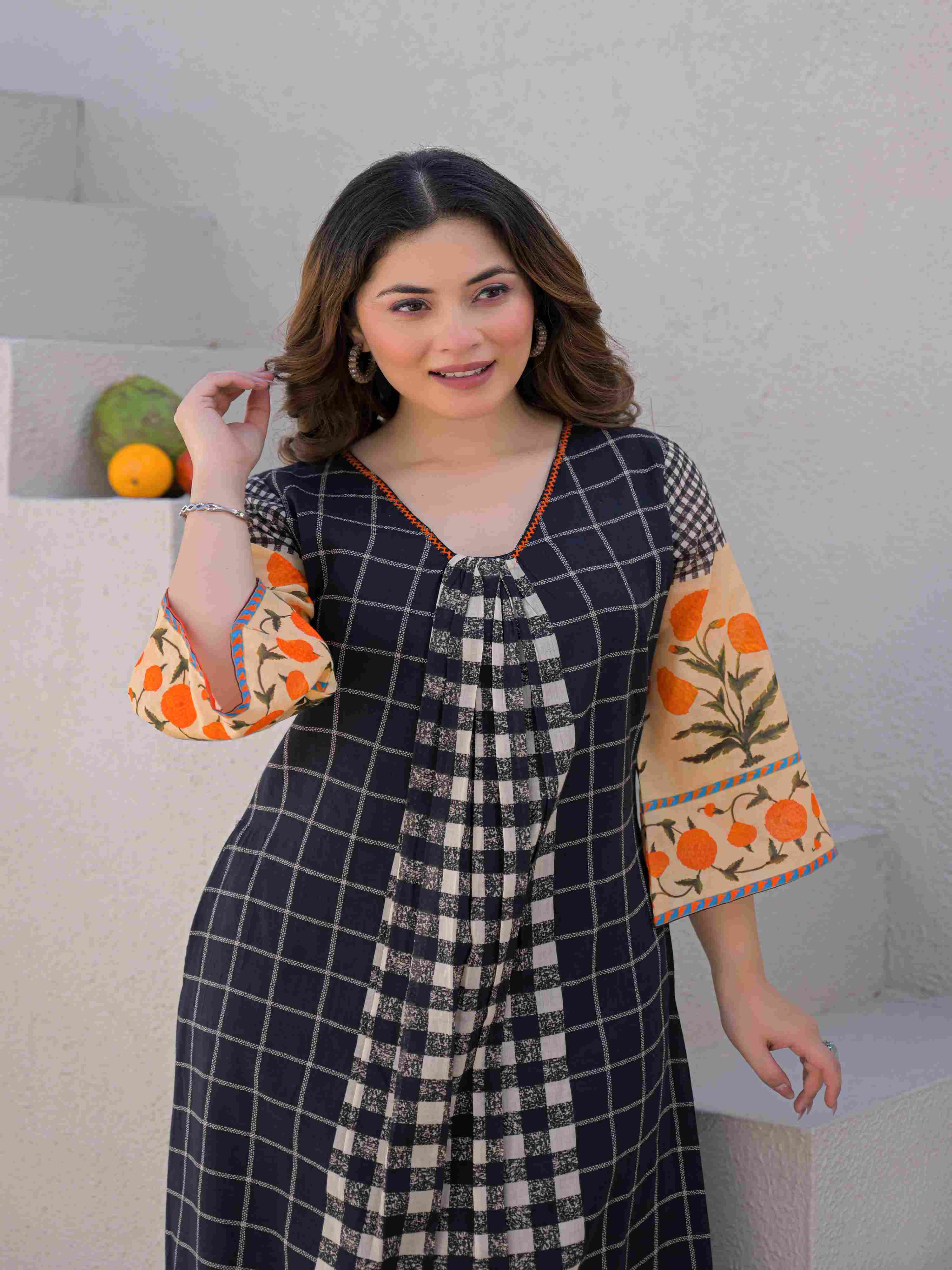 MONOCHROME GEOMETRIC PRINT KURTA