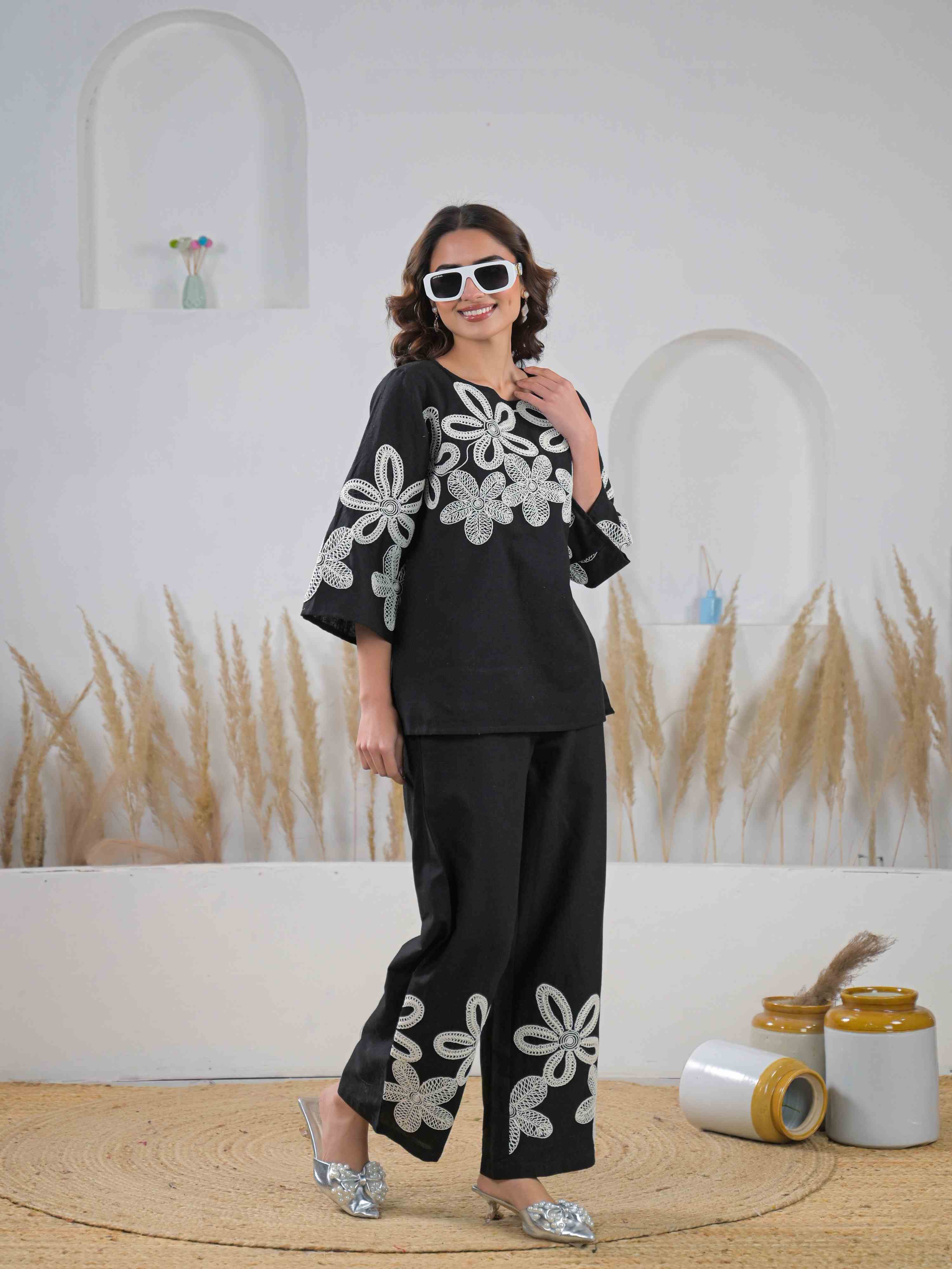 BLACK FLORAL APPLIQUE CO-ORD SET