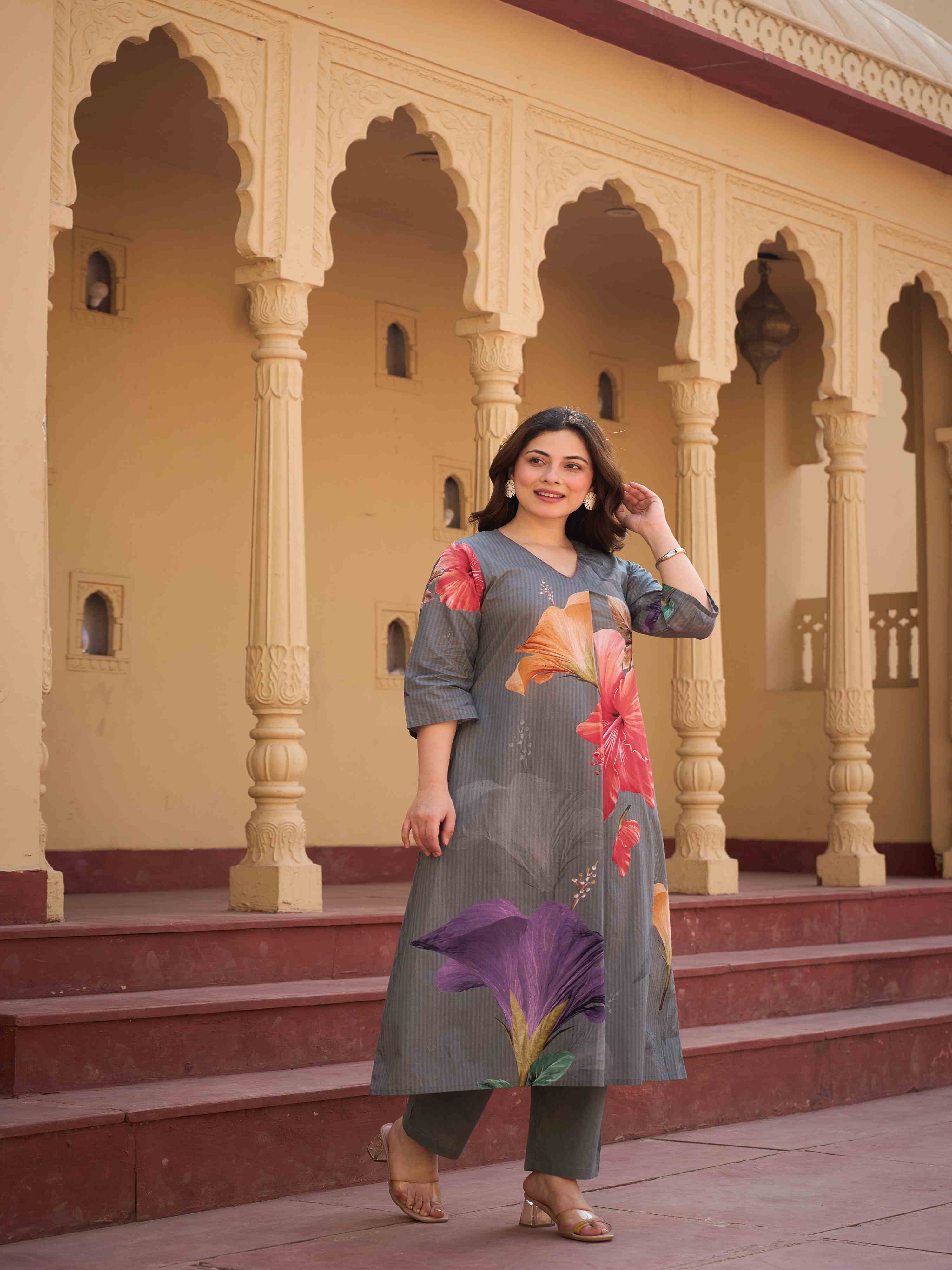 CHARCOAL GREY TROPICAL BLOOM KURTA SET