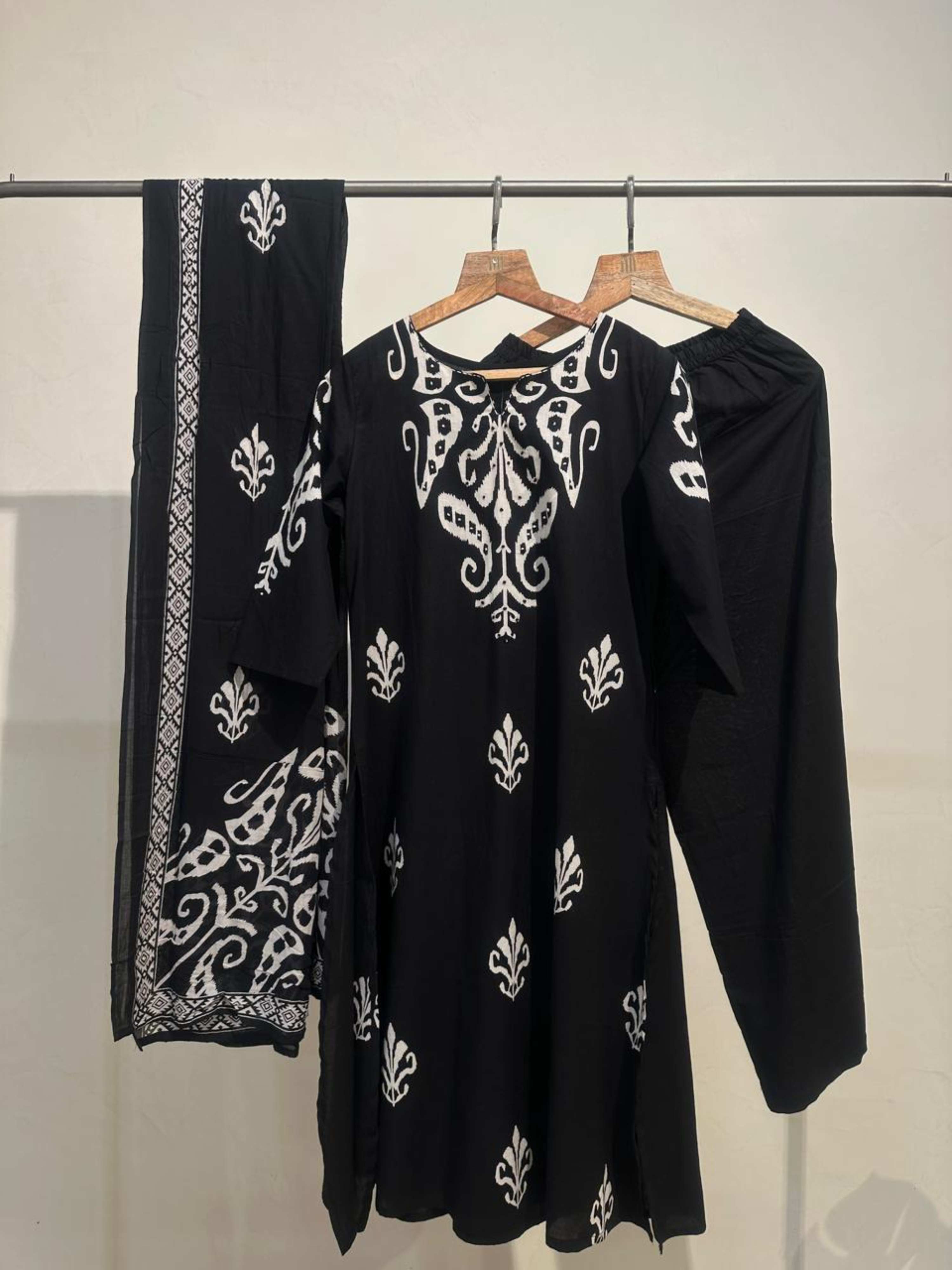 BLACK IKKAT PRINT PURE COTTON SUIT WITH DUPTTA
